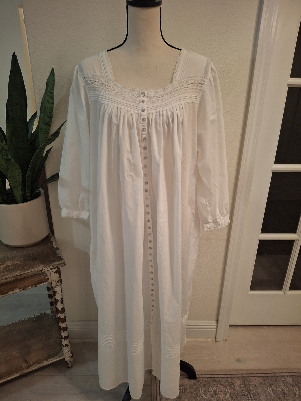 Eileen West White Cotton Button-Front Nightgown with Lace Yoke